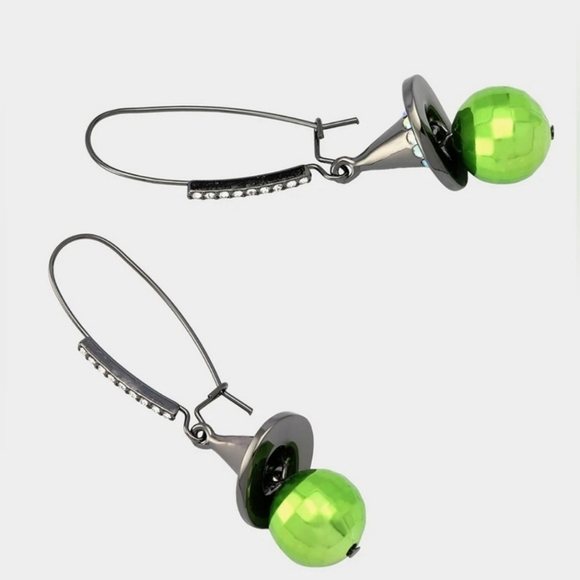 🖤 🔹️Betsey Johnson 🔹️ Disco Witch Hat Green Drop Earring - Picture 4 of 4